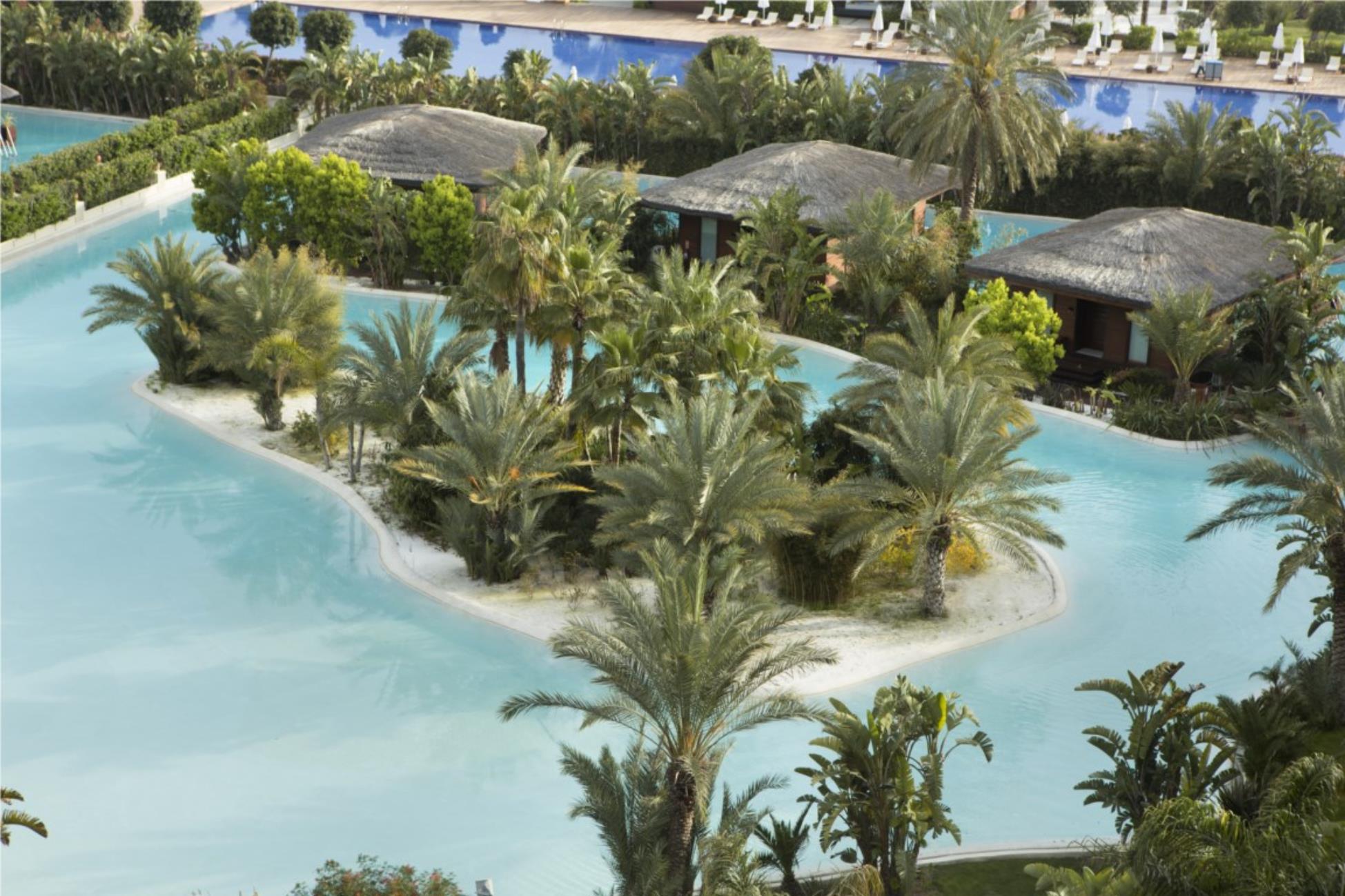 MRB_Maldives_Pool_5 (1)